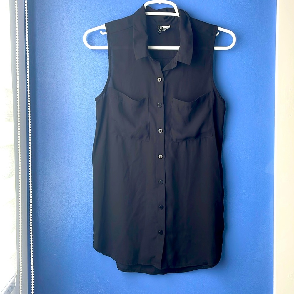 Black sleeveless collar shirt tunic top button front round hem formal chiffon